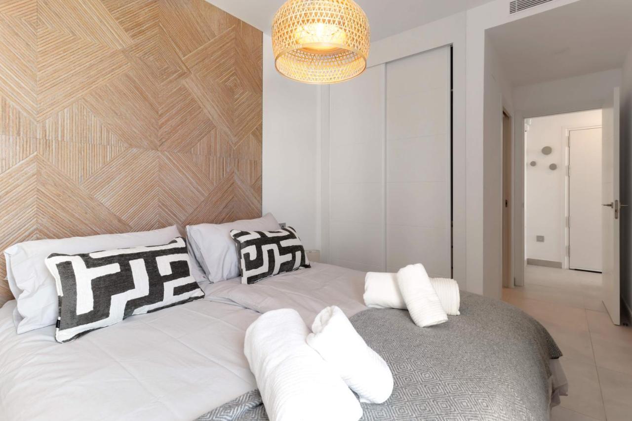 מאלגה Bayview Hills, Luxury 2 Bedroom Apartment מראה חיצוני תמונה